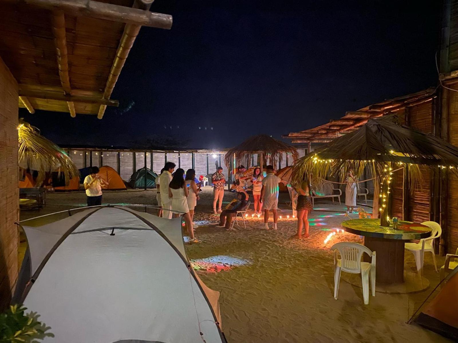 Pepon Surf Camp Hotel Mancora Exterior photo