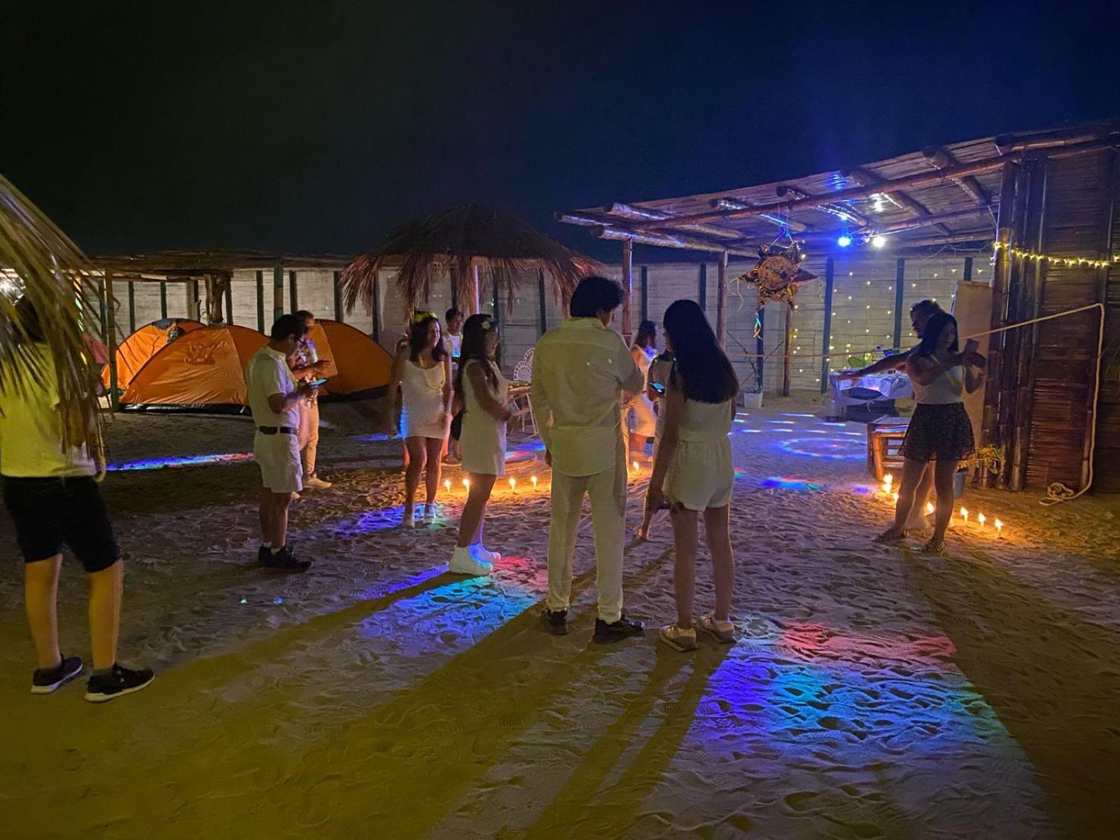 Pepon Surf Camp Hotel Mancora Exterior photo